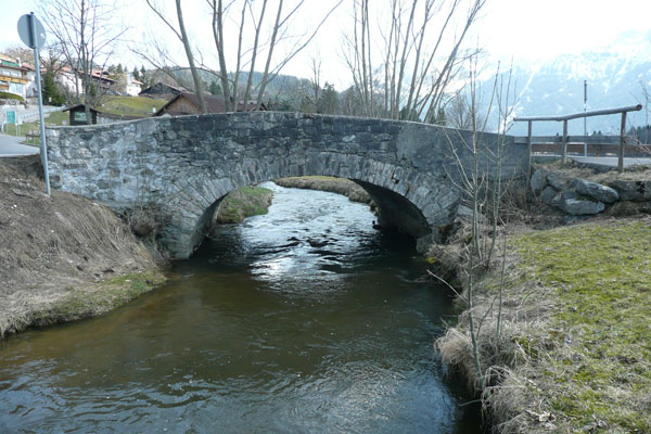 Sanierung einer denkmalgeschützten Brücke - Römerbrücke Faule Ach