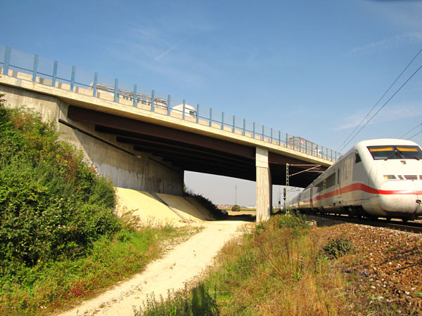 Brückenhauptprüfung von 5 Brücken und 5 Verkehrszeichenbrücken