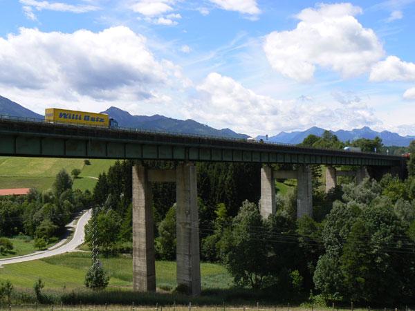 Sanierung der Talbrücke Bergen