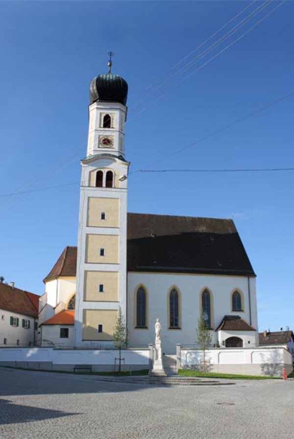 Kirchenmauer Waal