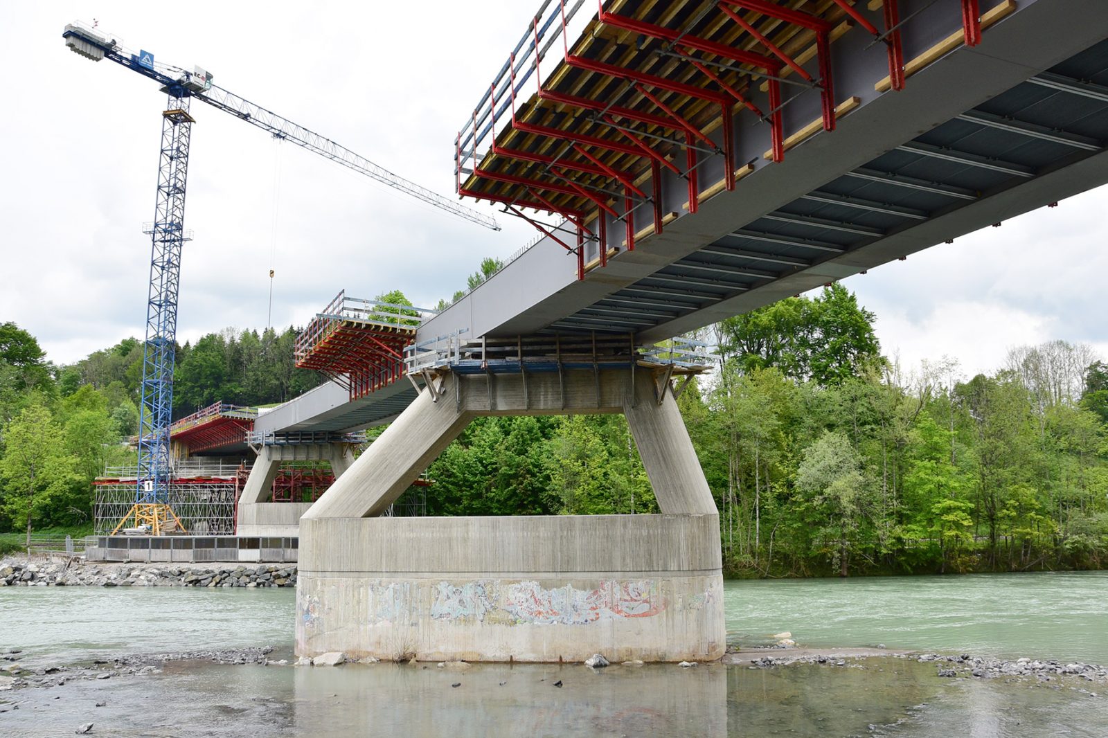 Teilerneuerung der Illerbrücke Stein