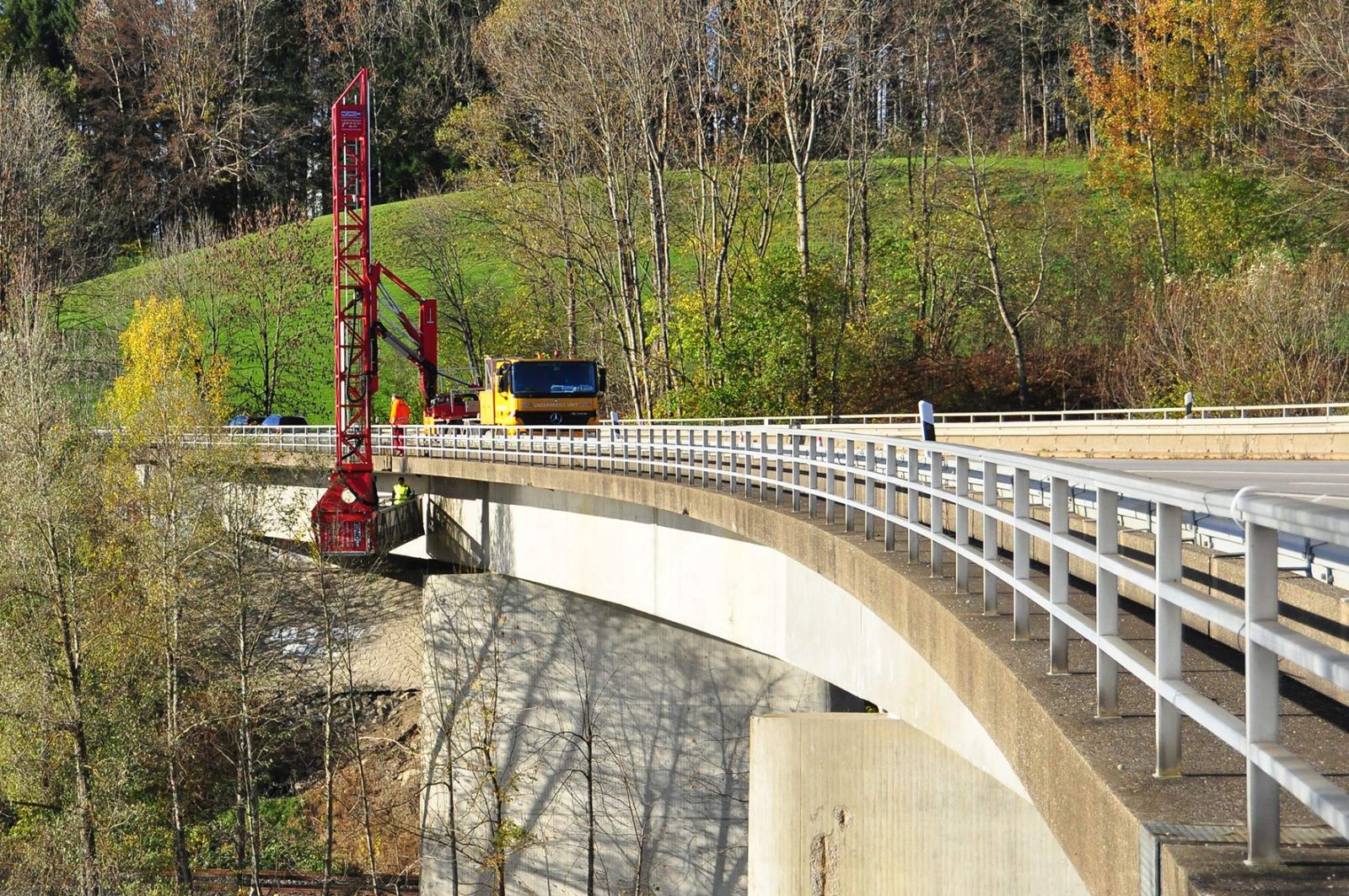 Teilerneuerung der Illerbrücke Stein