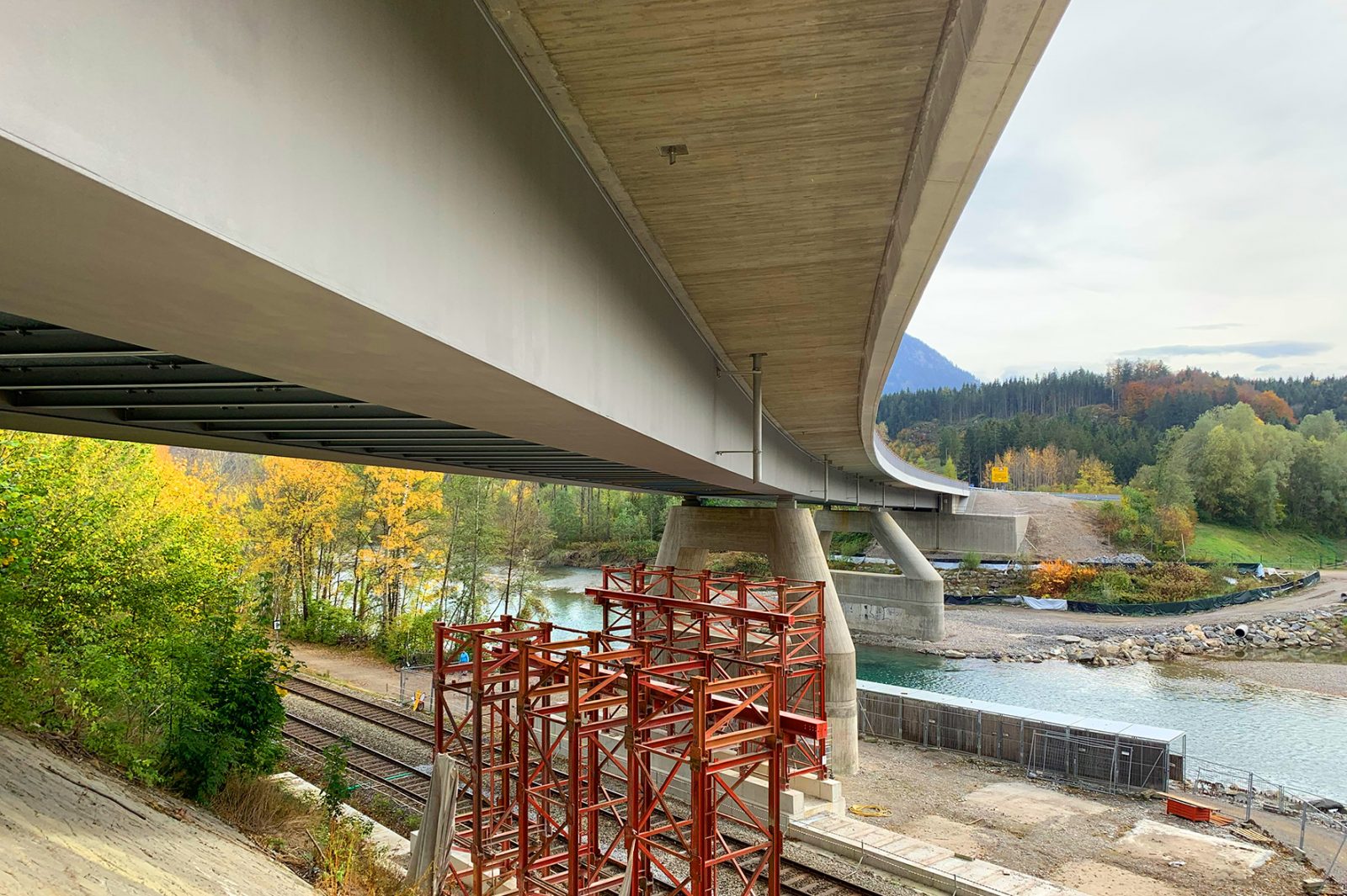 Teilerneuerung der Illerbrücke Stein