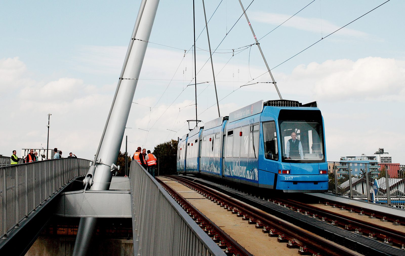 Brücke Schenkendorfstraße - Nachrechnung für Tram AVENIO