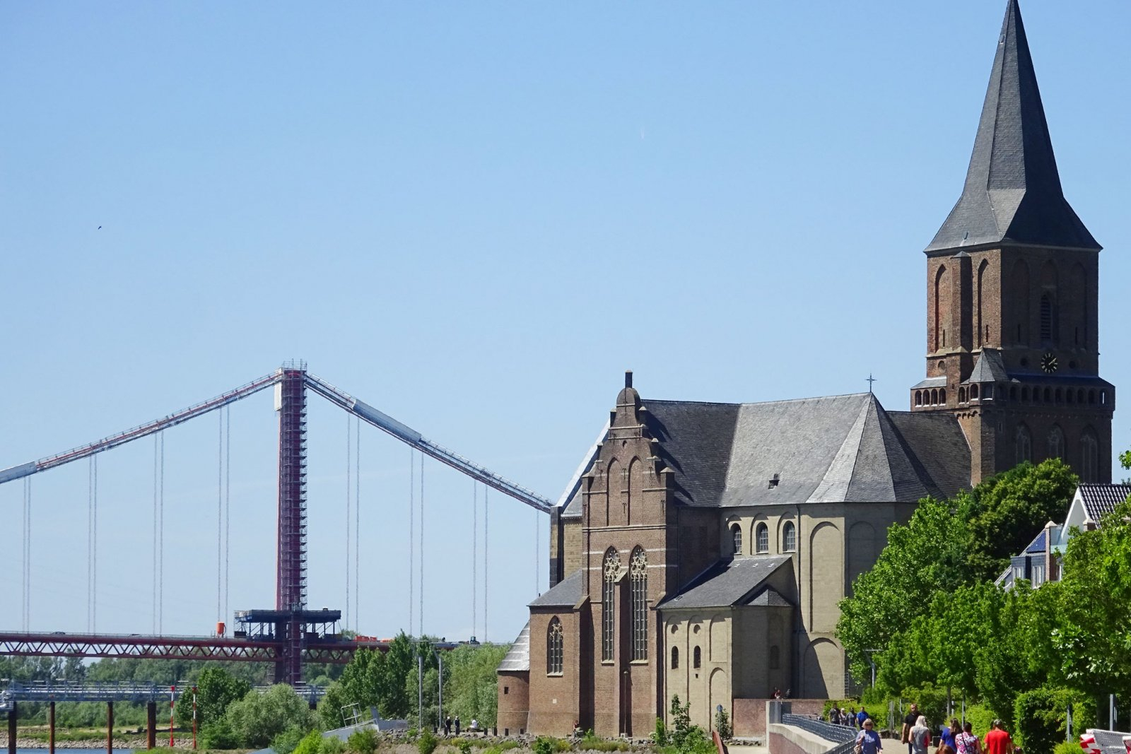 Rheinbrücke Emmerich - Hängertausch