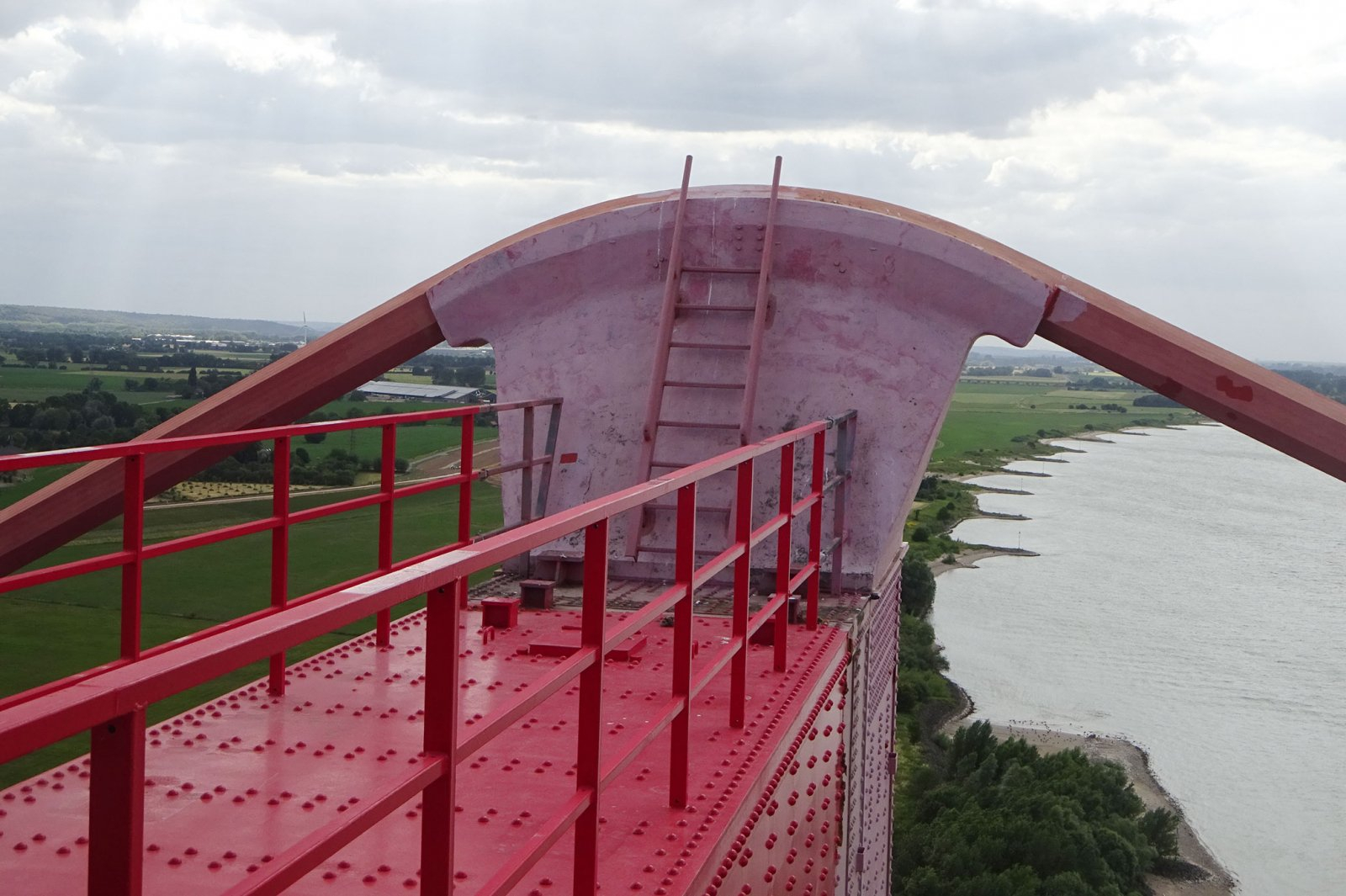 Rheinbrücke Emmerich - Hängertausch