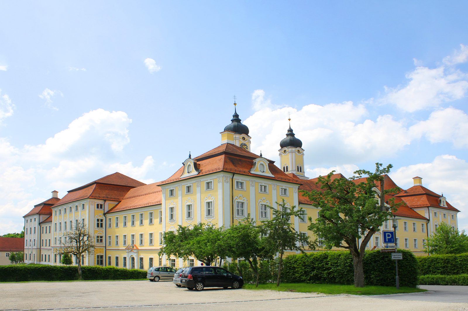 Kloster Roggenburg, Wartung