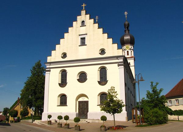 Turm der Kath Pfarrkirche St. Simon und Judas, Uttenweiler